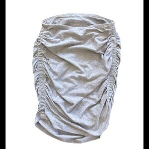 TNA Aritzia Chill Malibu Stretch Jersey
Ruched Bodycon Mini Skirt Gray Sz
Small